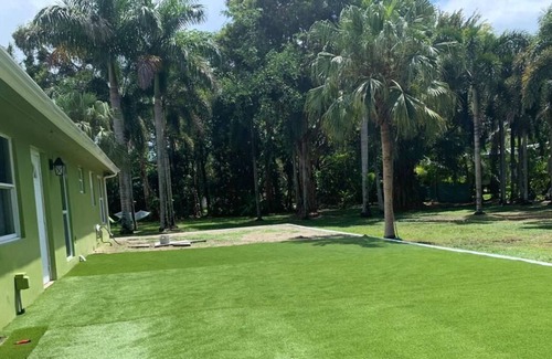 Cooper City House | The home is cozy and fully equipped with all amenities