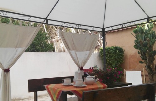 Castellammare del Golfo House | The house is 900 m. away from the beach, 200 m. from the center, 100 m. Supermarket