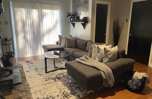 Charlotte House | The House Cottage Fully Furnished nCharlotte Own Near Uptown