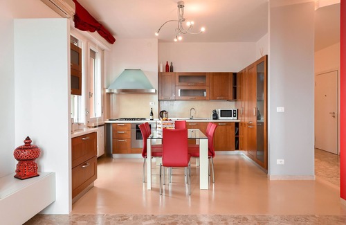 Borgo Milano Apartment | THE HOUSE IN THE SKY - Attic 150 sqm with garage