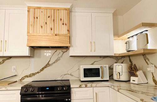 Huntington Beach House | The house is at the intersection the food service center -beach-bank