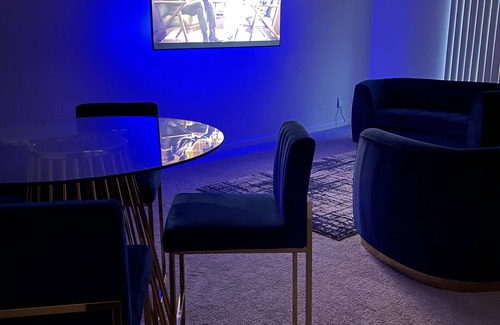 Church Street House | The House of Blues, Cozy Airport Home ?