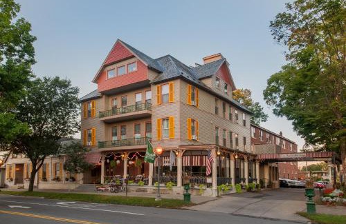 Saratoga Springs Hotel | The Inn at Saratoga