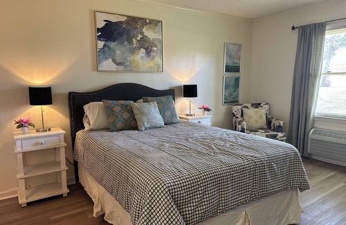 Lavonia Hotel | The Inn at Southern Oaks located in Historic Lavonia, GA, close to Lake Hartwell