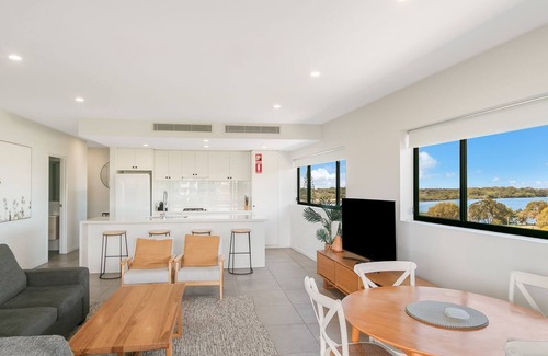 Tweed Heads Apartment | The Ivory 20 - Modern & Pet Friendly in Tweed Heads - Min. 3 night stays!