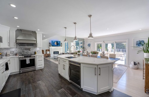 Shinnecock Hills House | The J Luxury Villa : Poolside Retreat w. Sauna