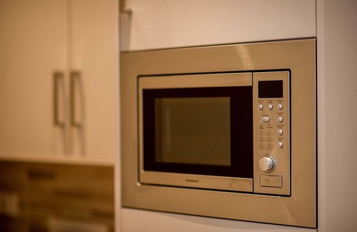 Londonderry Apartment | The James Suites - Designer suite with kitchen.