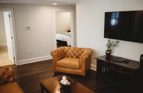 Downtown Hotel | The Jefferson Inn