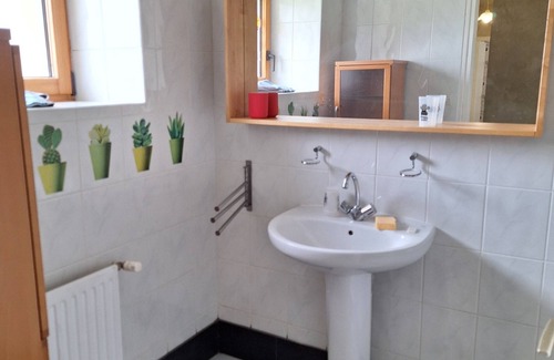 Rosnoen Other | The Kastel Dinn farmhouse