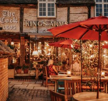 Elham House | The Kings Arms Rooms