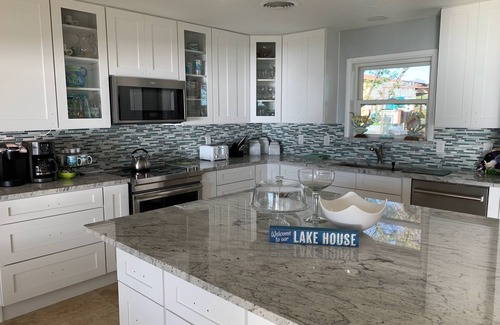 Little Elm House | THE LAKE HOUSE AT KNOB HILL