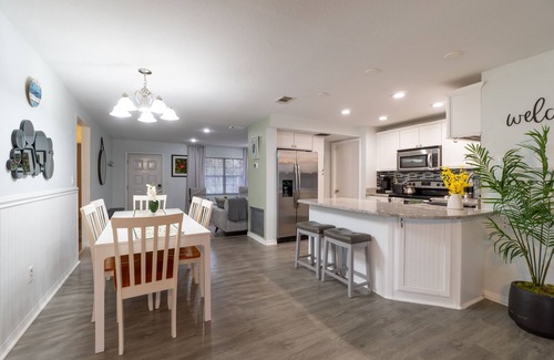 Pinellas Park House | The Lakehouse at Pinellas Park