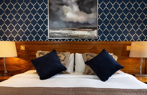 Ballina Hotel | The Lakeside Hotel & Leisure Centre