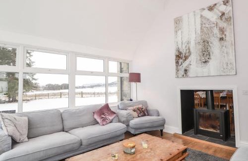 Kingussie House | The Larches