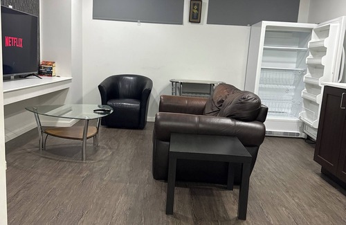 Winnipeg House | The Last Resort with private entrance. In Basement.