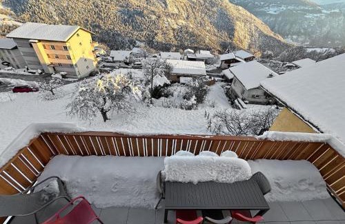 Granges Apartment | The Laughing Cow - 10 mns from Sion and ski