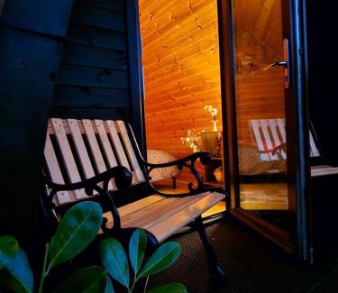 Poulton-le-Fylde House | The Laurels - Wood Fired Hot Tub and Firepit