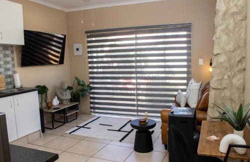 Alberton Apartment | The Lavera Guesthouse