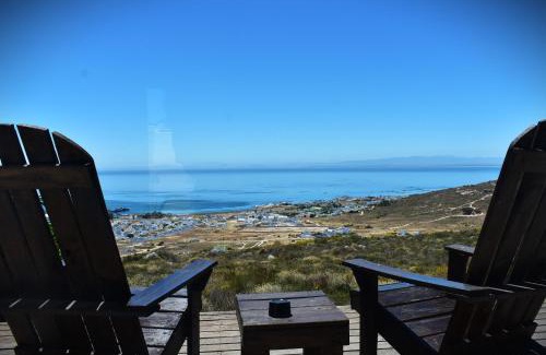 St. Helena Bay Apartment | The Lazy Daisies