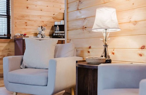 Saint Helens Cabin | The Lazy Maple in RRG - Hot tub/Fire pit/Arcade