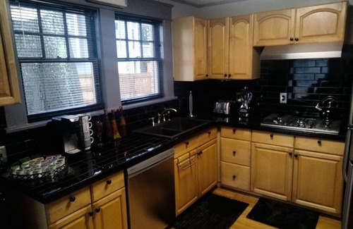 Oakhurst House | The Le Chic Bungalow