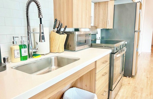 East Village Apartment | The Leo - One Bedroom Apartment w/Private Balcony