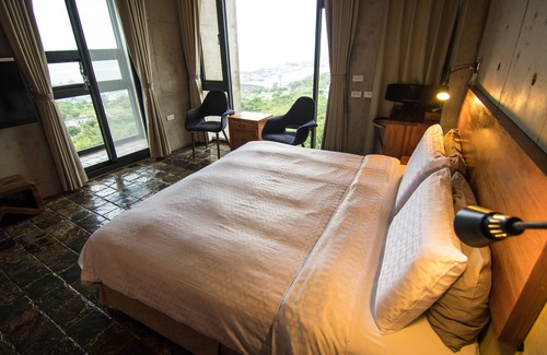 Daguang Hotel | The Light Inn