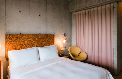 Daguang House | The Light