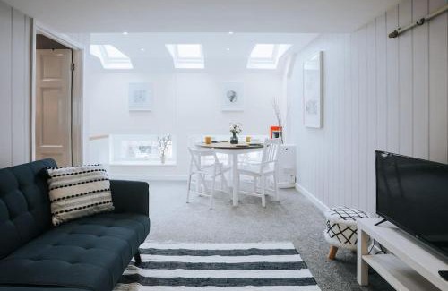 Tavistock Apartment | The Lighthouse, Boutique apartment in the town centre