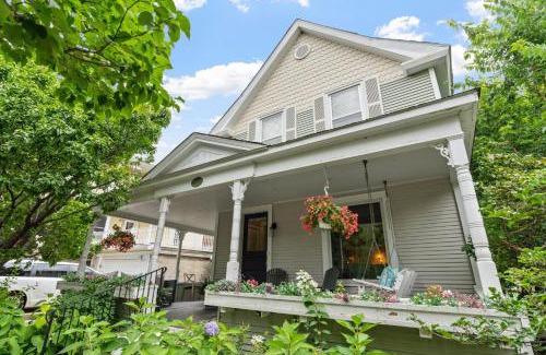 Linden Hills House | The Linden House
