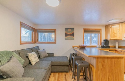 College House | The Little Airport Getaway