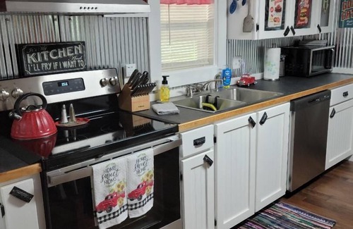 Murfreesboro House | The Little Branch house, vintage and charming!