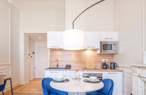 Limoges Apartment | The Little Cérez: Luminous Studio in the Heart of Limoges