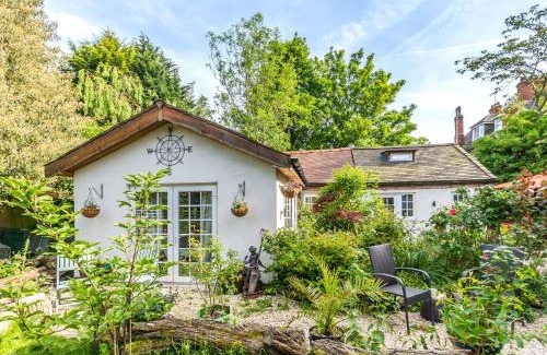 Hull House | The Little House In Hull