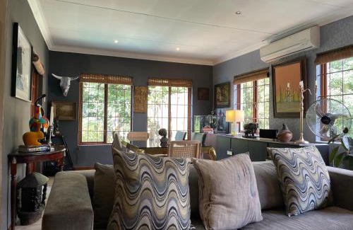 Greater Johannesburg Metropolitan Area Apartment | The Little Mongrel Deluxe Space Bryanston