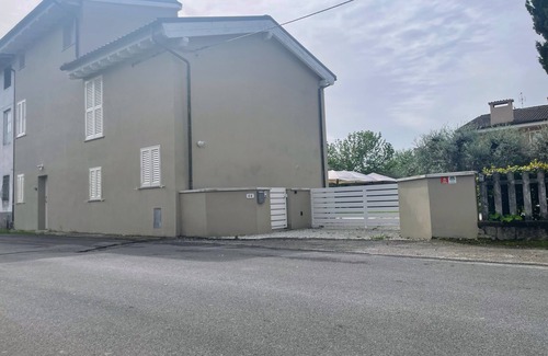 Lucca House | The Little Villa With Garden(4 rooms, Free Parking)