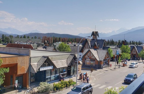 Nordegg House | The Lodge at Coliseum Mountain Resort