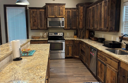 Murfreesboro House | The Lodge at Cowhide Cove Lake Greeson Murfreesboro