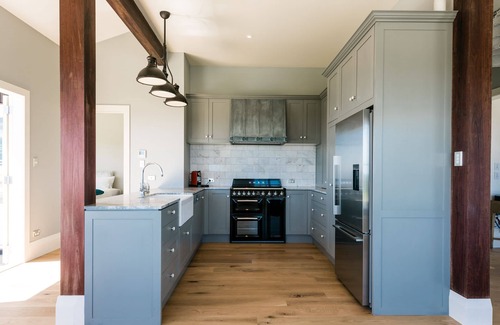 Oneroa House | The Lodge at Mudbrick