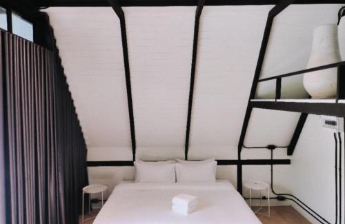 Lan Saka Bed & Breakfast | The Lodge At The Creek Haus