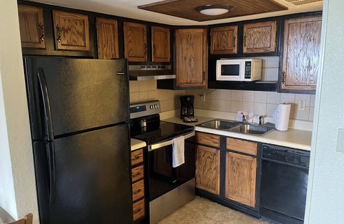 Runaway Bay Resort | The Lodge