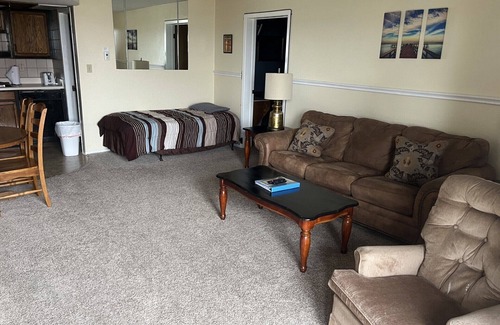 Runaway Bay Resort | The Lodge