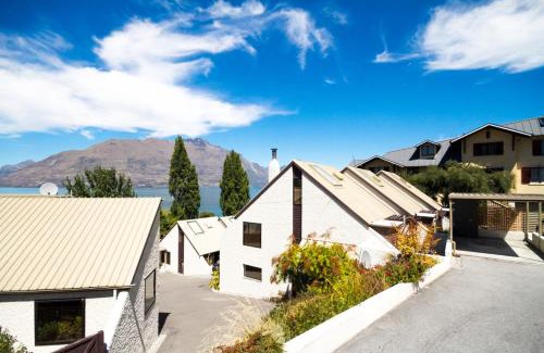 Queenstown House | The Lodges
