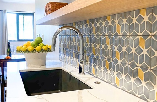 Paso Robles Apartment | The Lofts at Paso Market Walk - The Elderberry Room