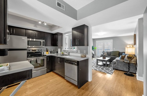 Clarksville Apartment | The Lofts of Downtown (540 N 2nd St, #201) | Charming 2-Bedroom in the Heart of Clarksville, TN