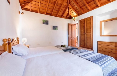 Puntagorda House | The looker. Fat tip.