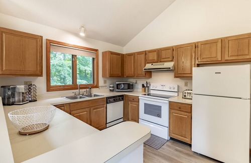 Lincoln House | The "Lookout Lodge" at Forest Ridge located minutes from Loon Mountain Resort