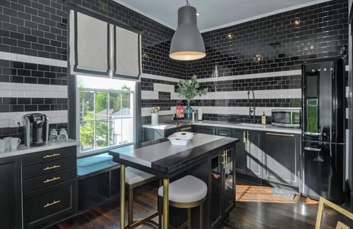 Cherokee Triangle House | The Louis on Longest - Prime Louisville Location! In the heart of the Highlands.