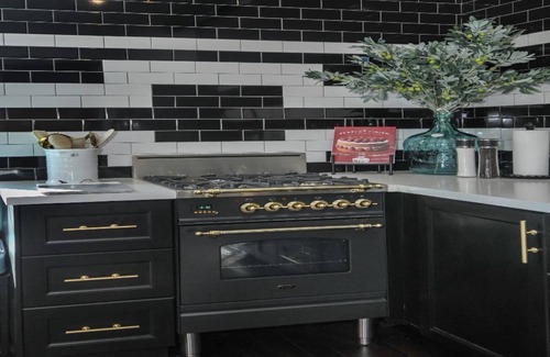 Cherokee Triangle House | The Louis on Longest - Prime Louisville Location! In the heart of the Highlands.