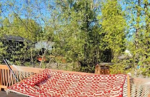 Old Seward - Oceanview Apartment | The Luxury Loft in Anchorage